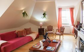 Feels Like Home Chic Chiado Exotic Spacious Residence